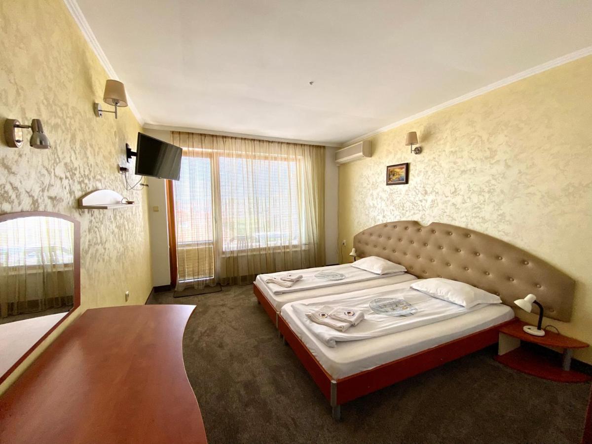 Family Hotel The Golden Fish Созополь Экстерьер фото